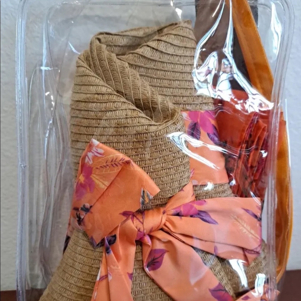 Steve Madden Hat and Shaw set